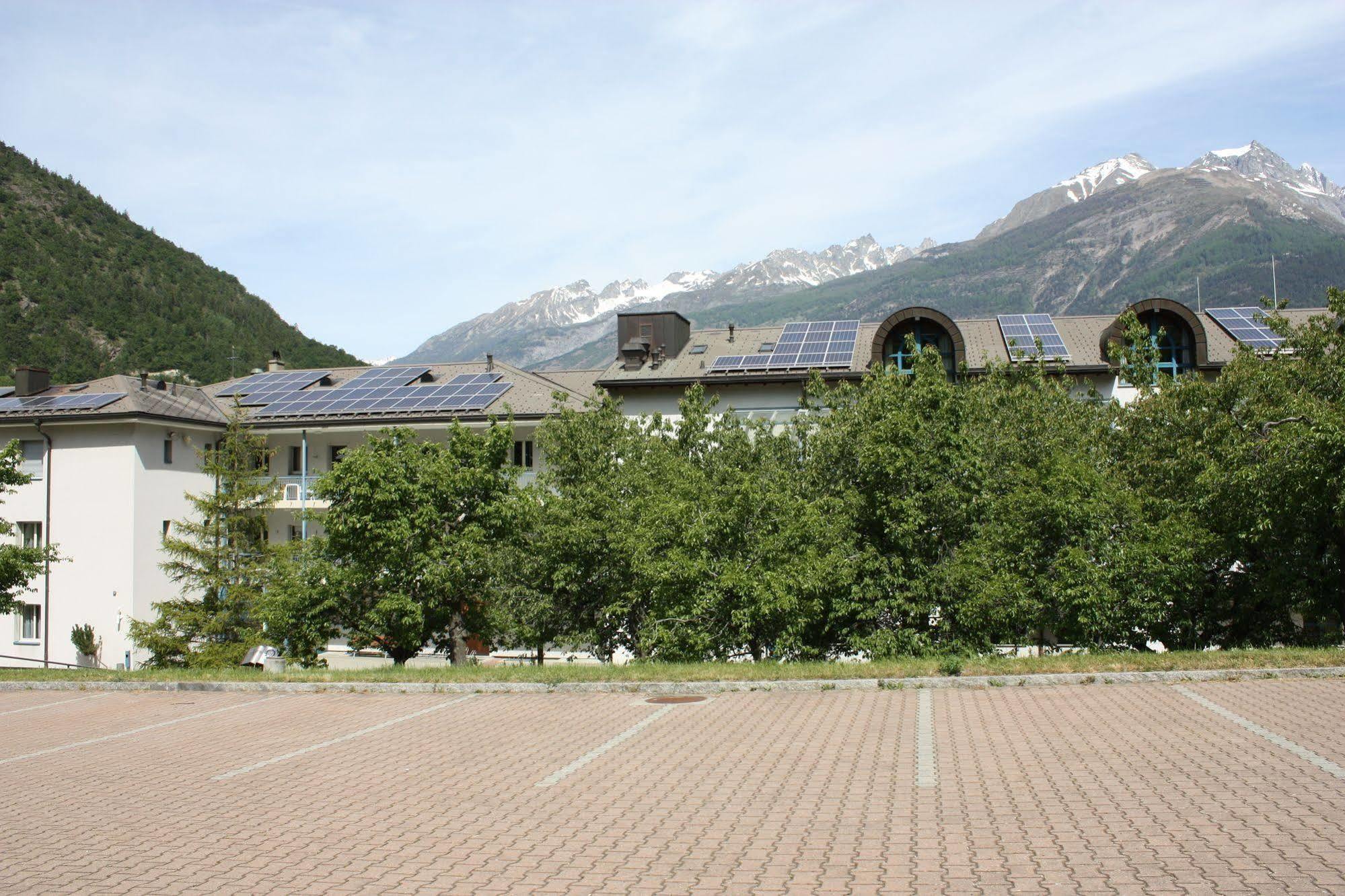 Hotel & Bildungshaus St. Jodern Visp Exterior foto